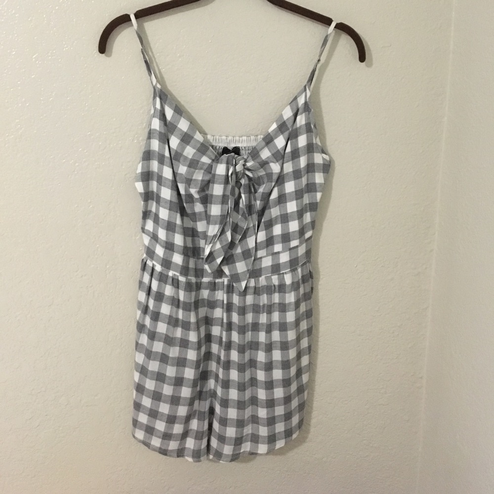 MOVING SALE gingham romper